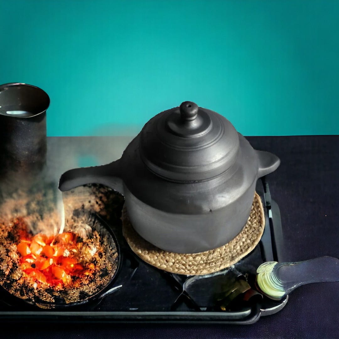Clay Cooker