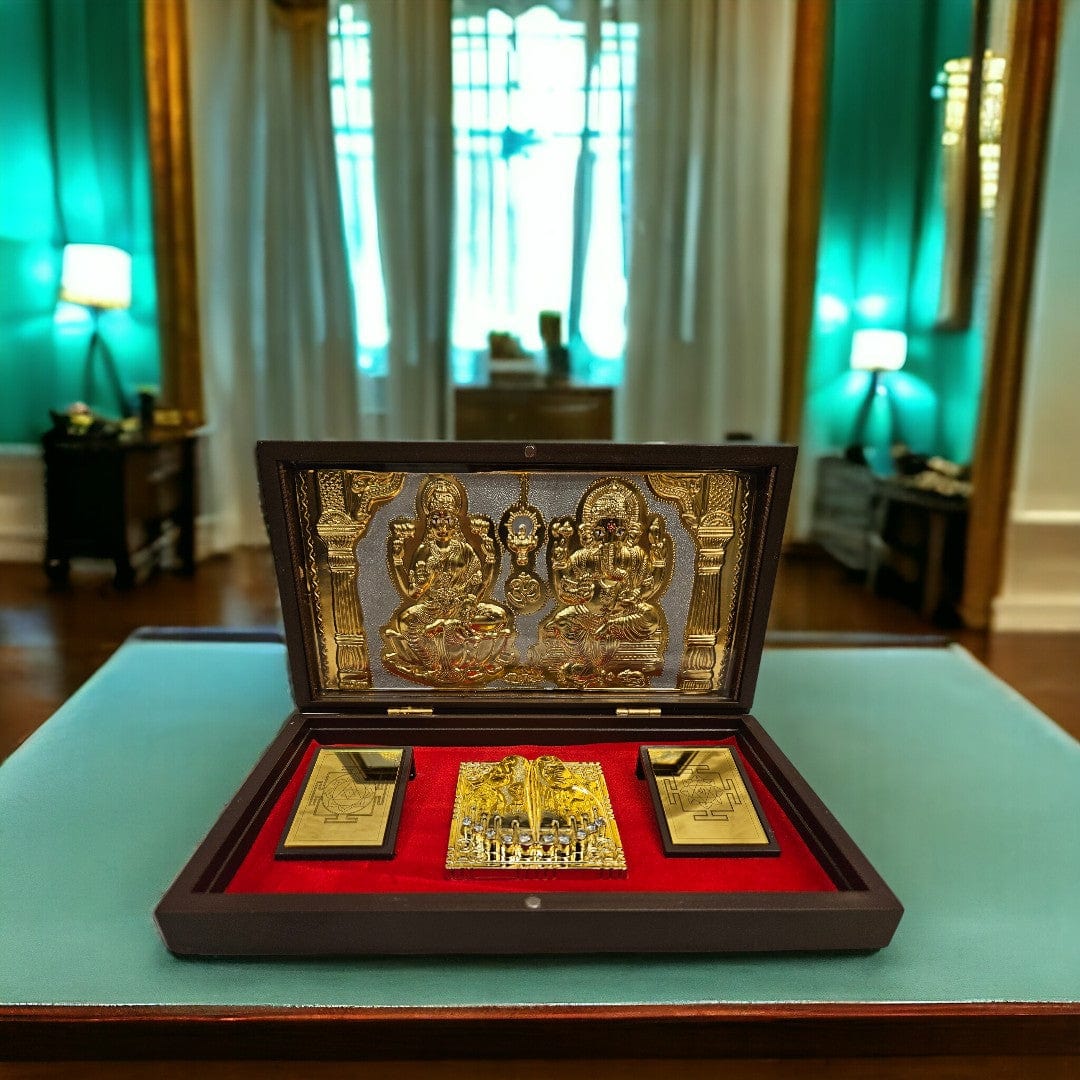 Laxmi Ganesha Charan Paduka