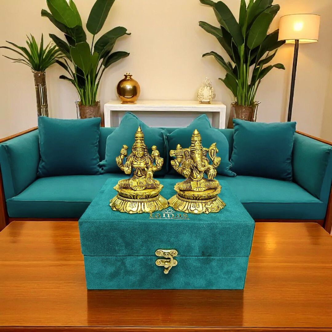 Brass Lakshmi Ganesha Idol Set – Pure Shuddh Peetal Gift Box
