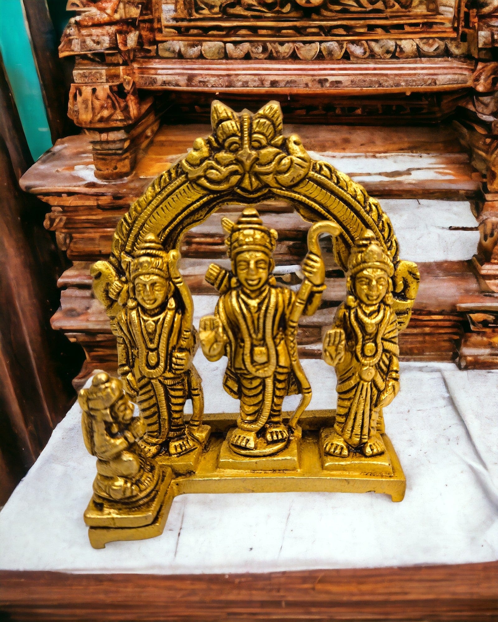 Brass Ram Darbar | (5.5 X 4 X 2 inch) |Weight - 578 gm - Tamas: Luxury Indian Gifts