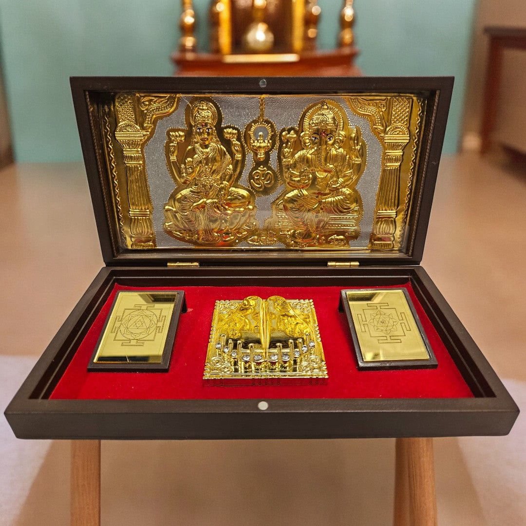 Gold Foil Jai Shree Laxmi Ganesh Gift \Pooja Box |(5.5 X 8.5 X 4.5 inch)|Weight - 0.33 kg - Tamas: Luxury Indian Gifts