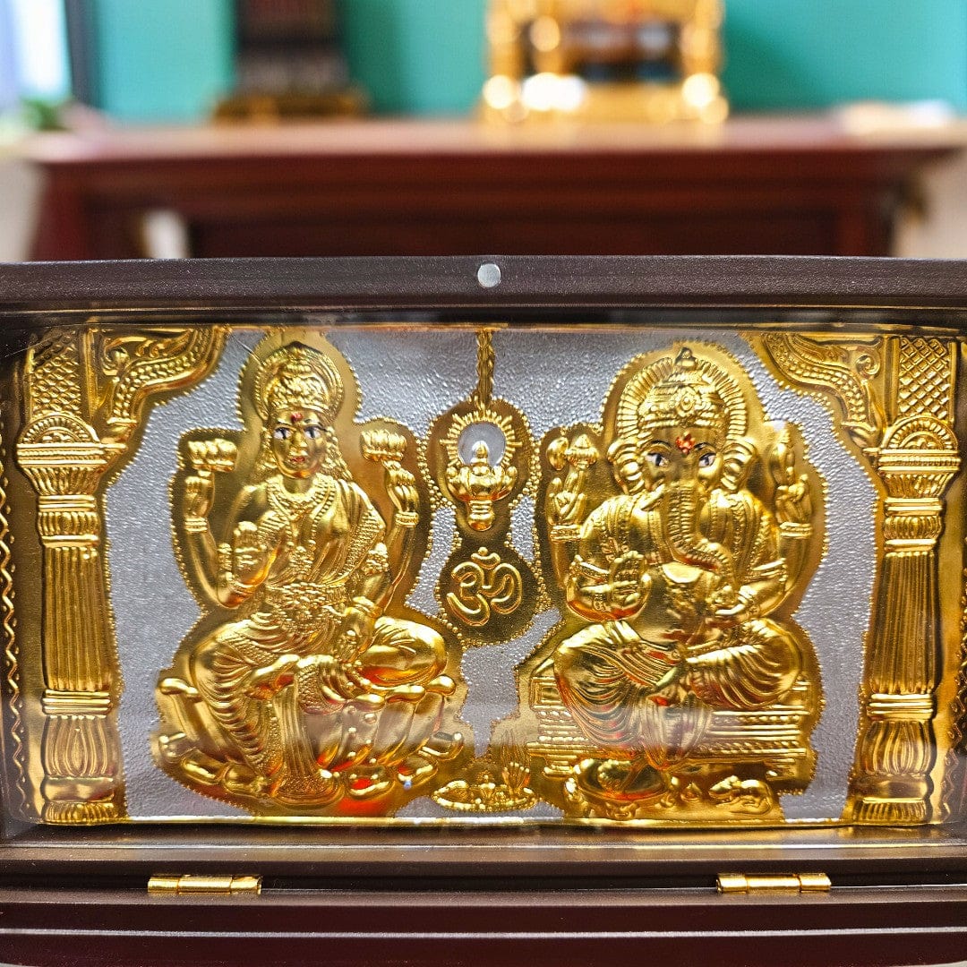 Gold Foil Jai Shree Laxmi Ganesh Gift \Pooja Box |(5.5 X 8.5 X 4.5 inch)|Weight - 0.33 kg - Tamas: Luxury Indian Gifts