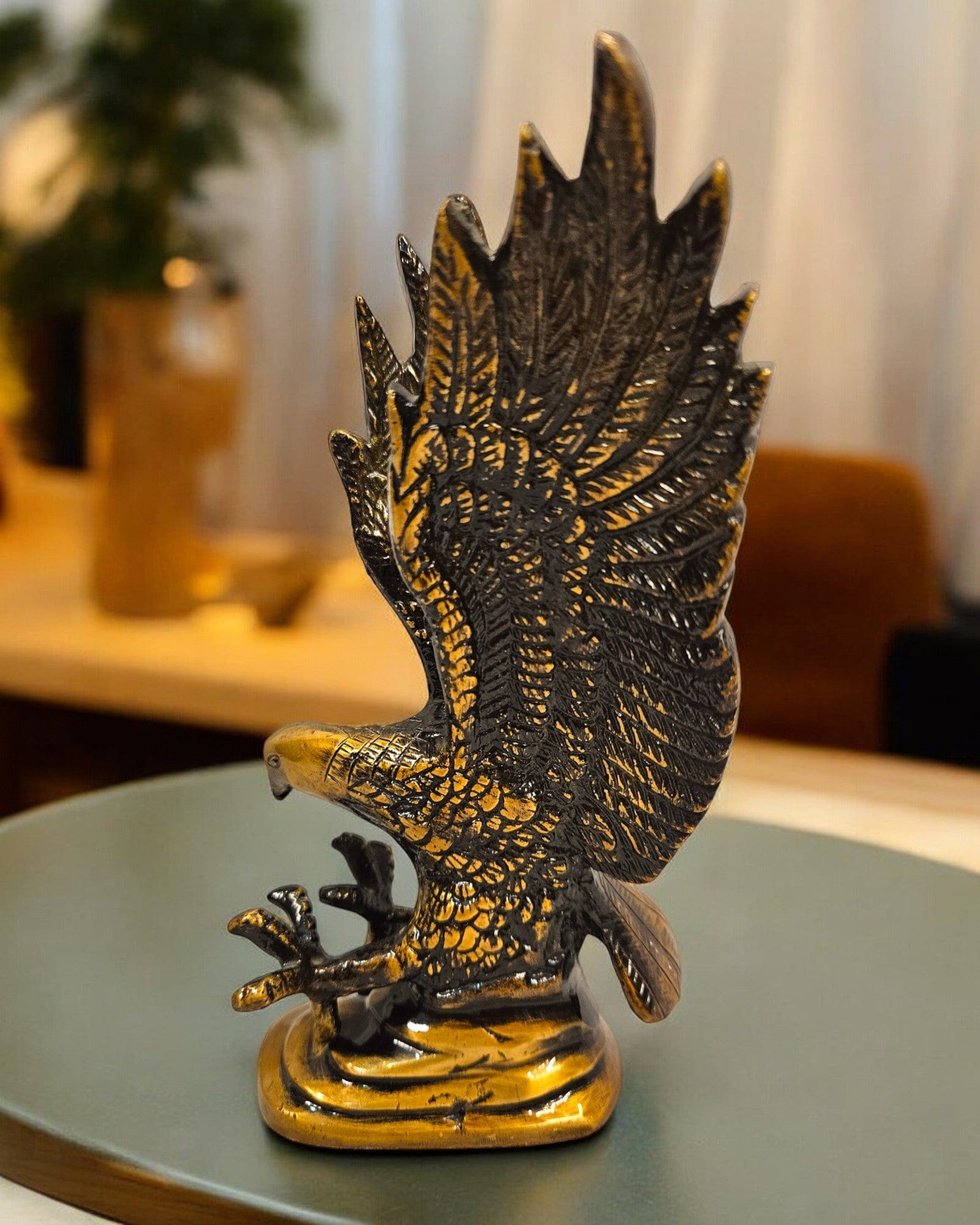 Brass Flying Eagle Statue | |(7 X 3 X 4) inch|Weight - 1 kg - Tamas: Luxury Indian Gifts