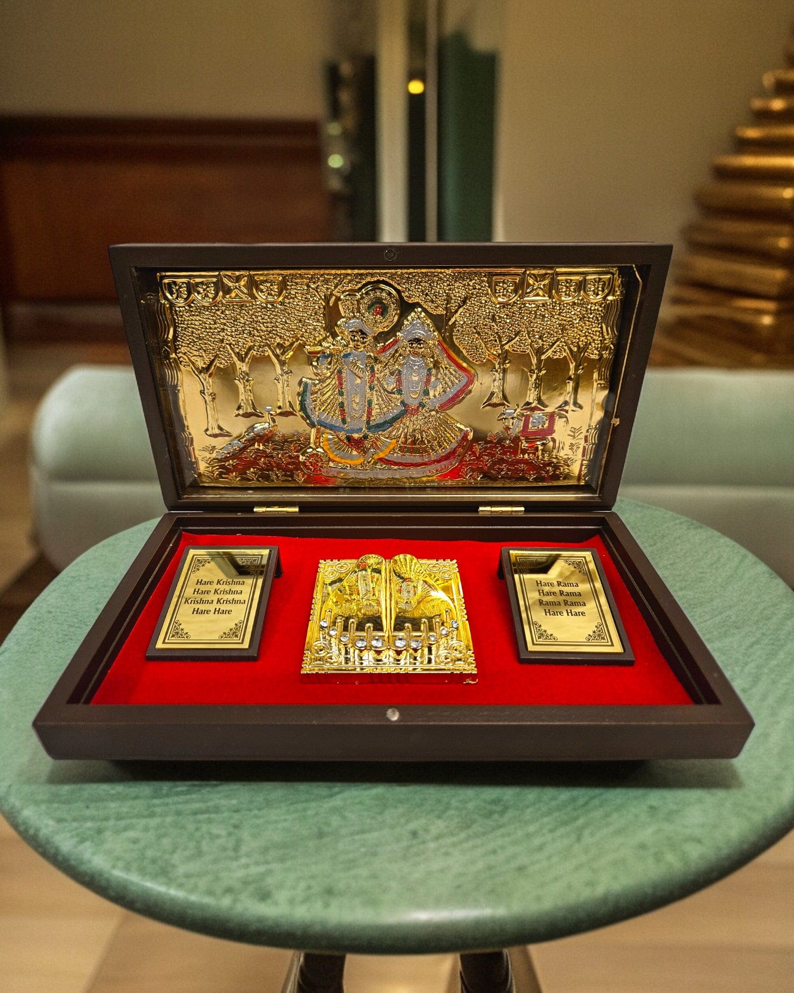 Gold Foil Radha Shyam Gift \Pooja Box |(5.5 X 8.5 X 4.5 inch)|Weight - 0.33 kg - Tamas: Luxury Indian Gifts