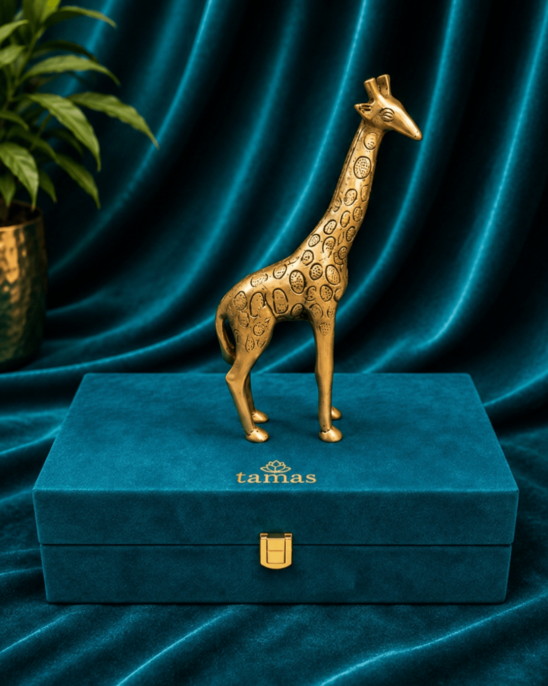 Tamas Brass Giraffe Sculpture (9 inches) - Tamas Luxury Gifts