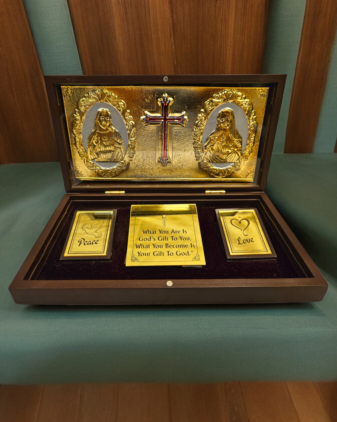 Gold Foil Jesus-God-and-Mother-Mary-with-Bible-Quotes Gift/Puja Box (5.5 Inch) (Golden)