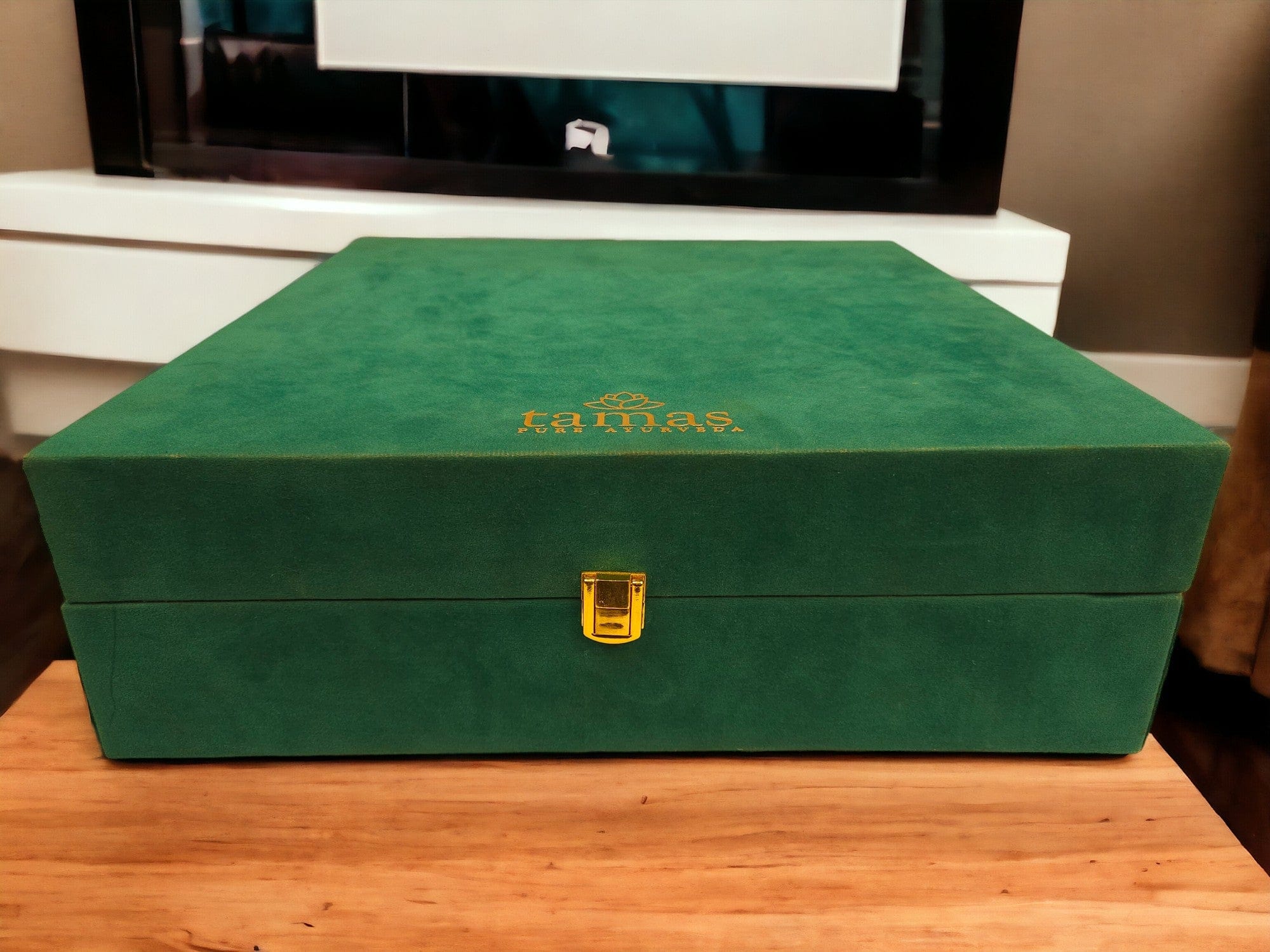 Bronze Shahi Dinner Set Gift Box