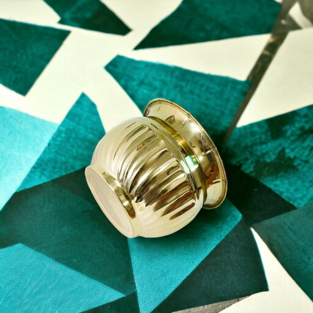 Tamas Brass Flower Pot/Gamla