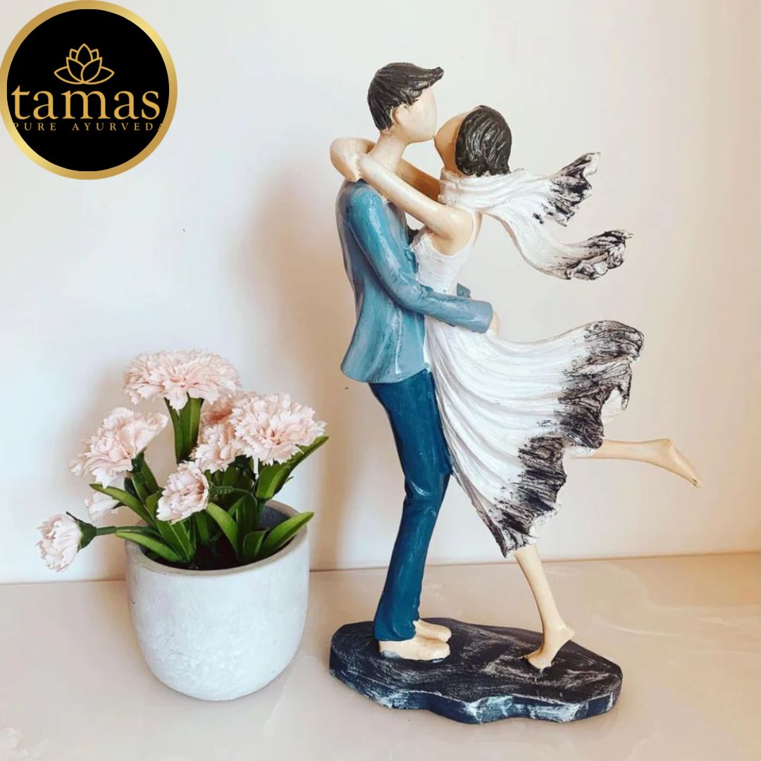 Tamas Poly Resin Kissing Couple Figurine (L: 7 inches, W: 4 inches, H: 12 inches)
